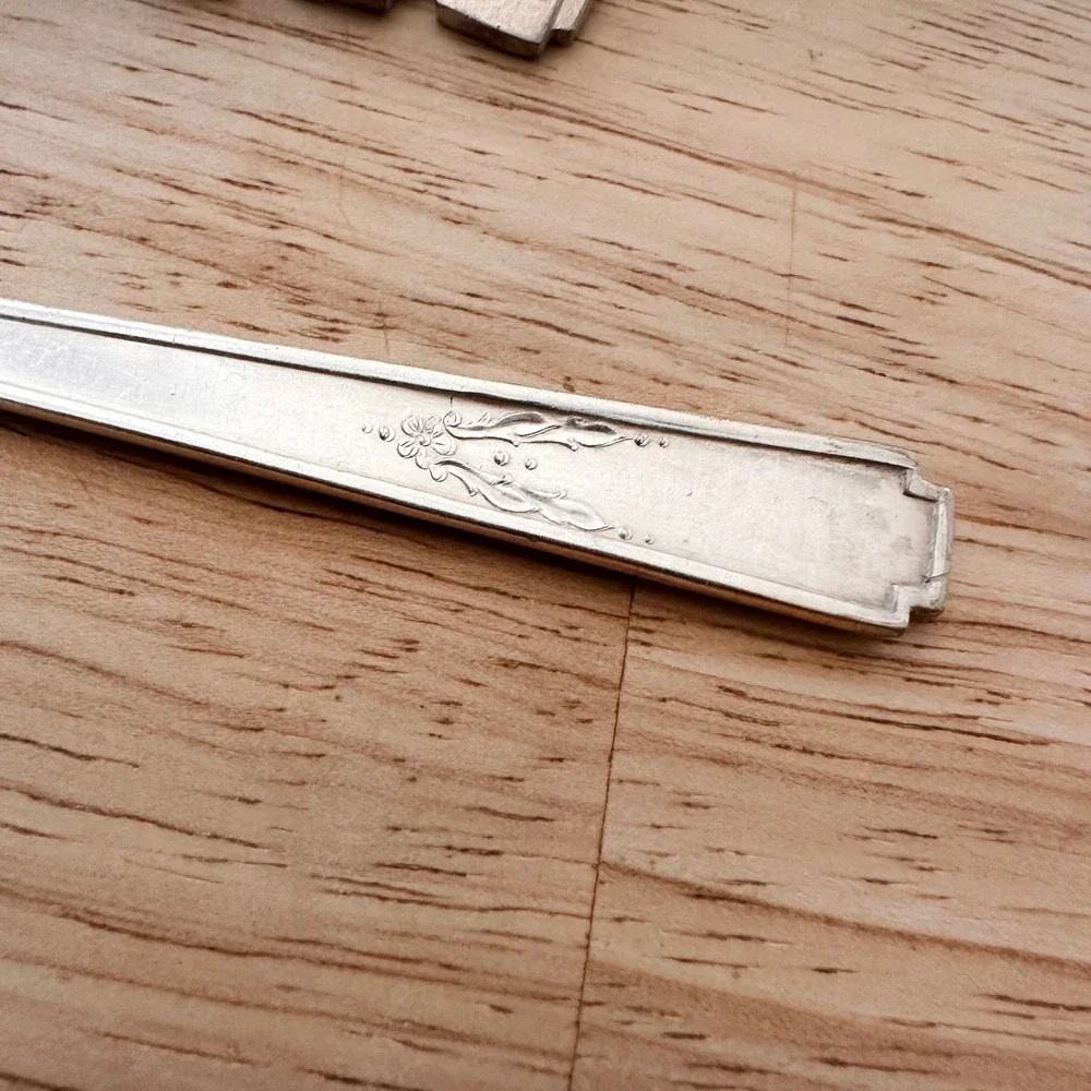 Vintage Oneida Community AA Lady Drake Silverplate Salad Forks 1940 Set of 5